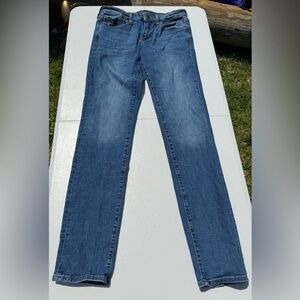 Aeropostal Mid-Rise‎ Skinny Medium Wash Size 6 Long